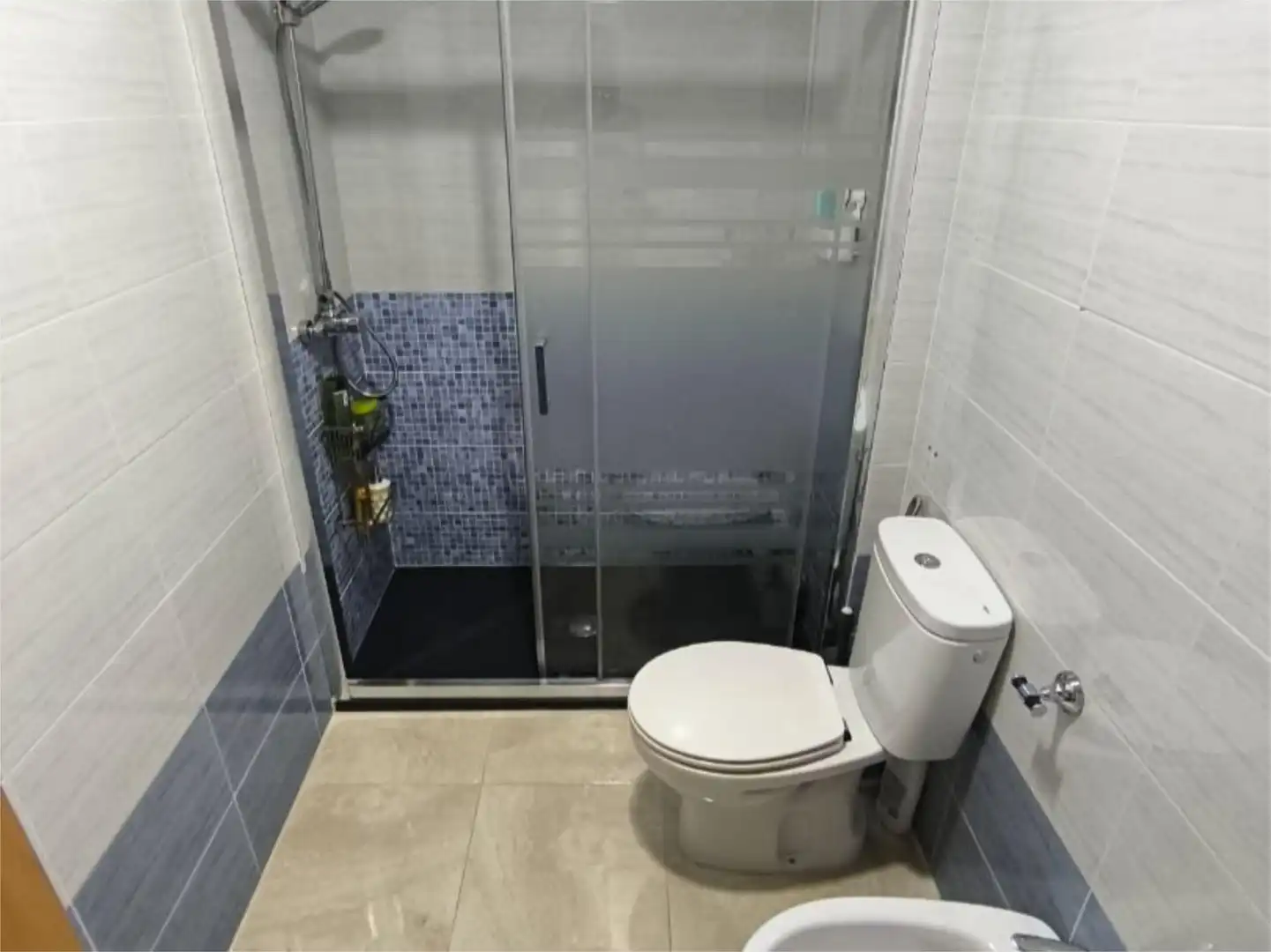 Wohnung zum Verkauf in Avenida Columbretes, 4, Playa de la Concha Badezimmer von Wohnung zum Verkauf in Oropesa del Mar / Orpesa mit Klimaanlage, Terrasse und Schwimmbad