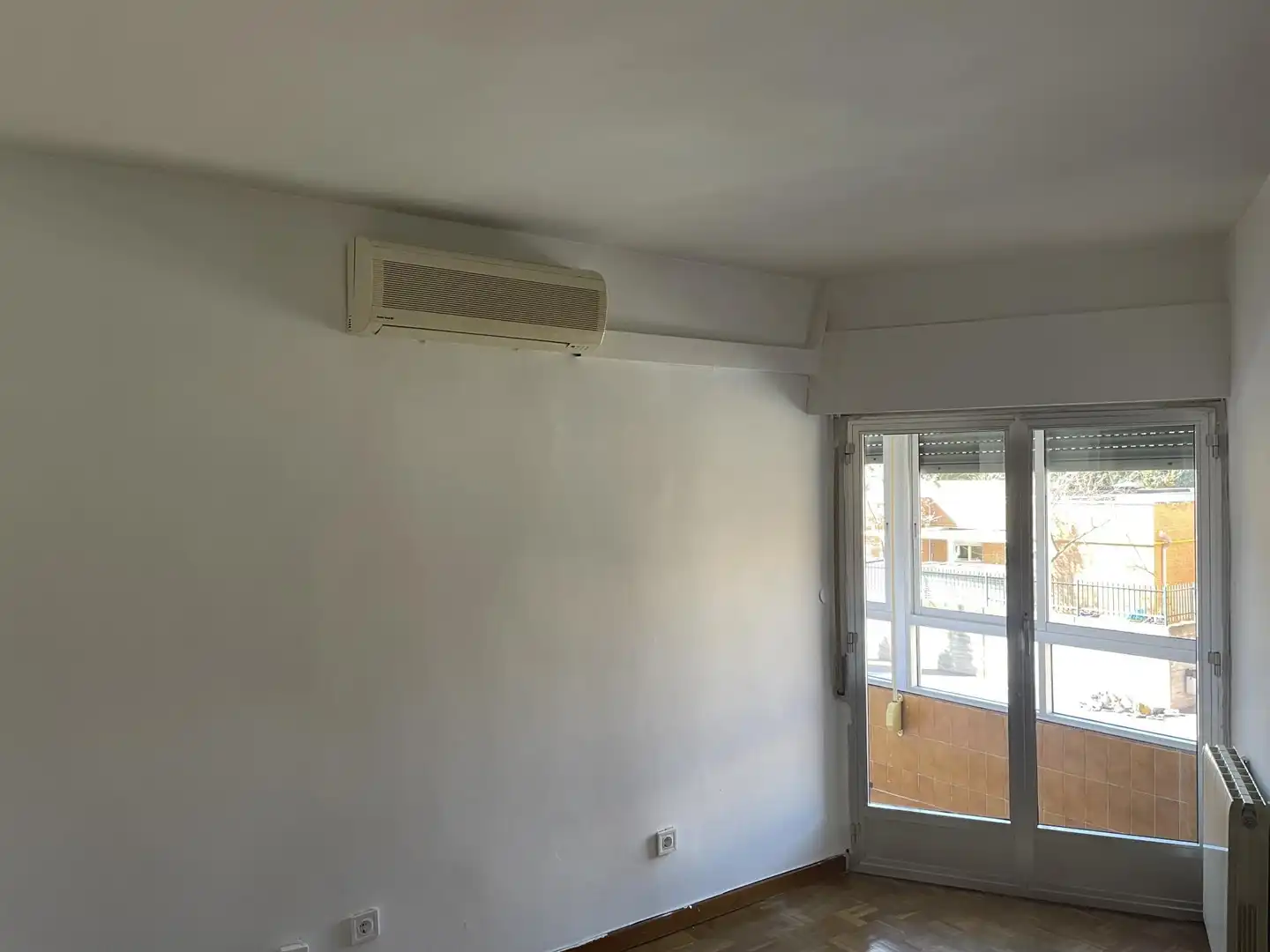 Flat for sale in Calle Motilla del Palancar, 25, Canillas Bedroom of Flat for sale in Madrid Capital with Air Conditioner and Balcony
