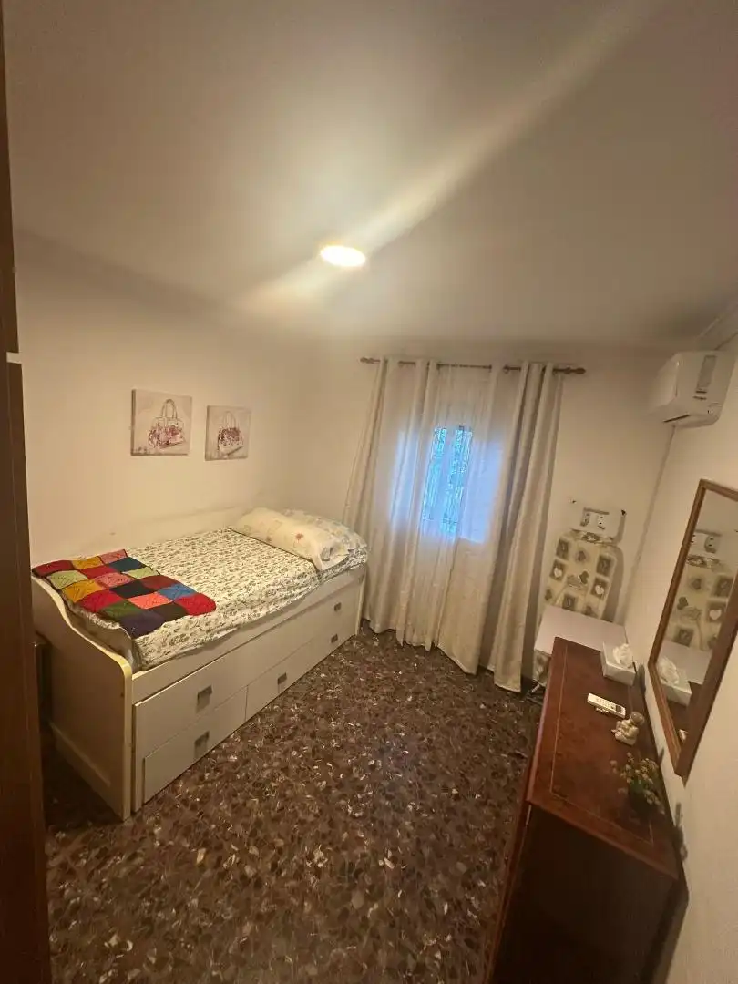 Habitación de Planta baja en venta en Antequera con Aire acondicionado