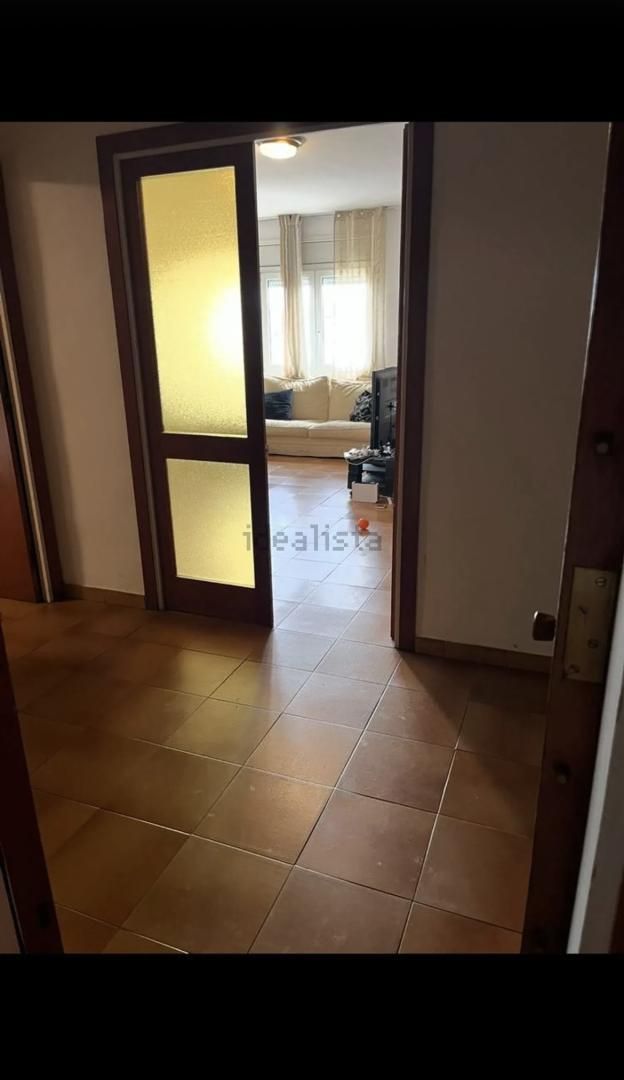 Flat for share in Girona Capital  with Air Conditioner, Heating and Furnished