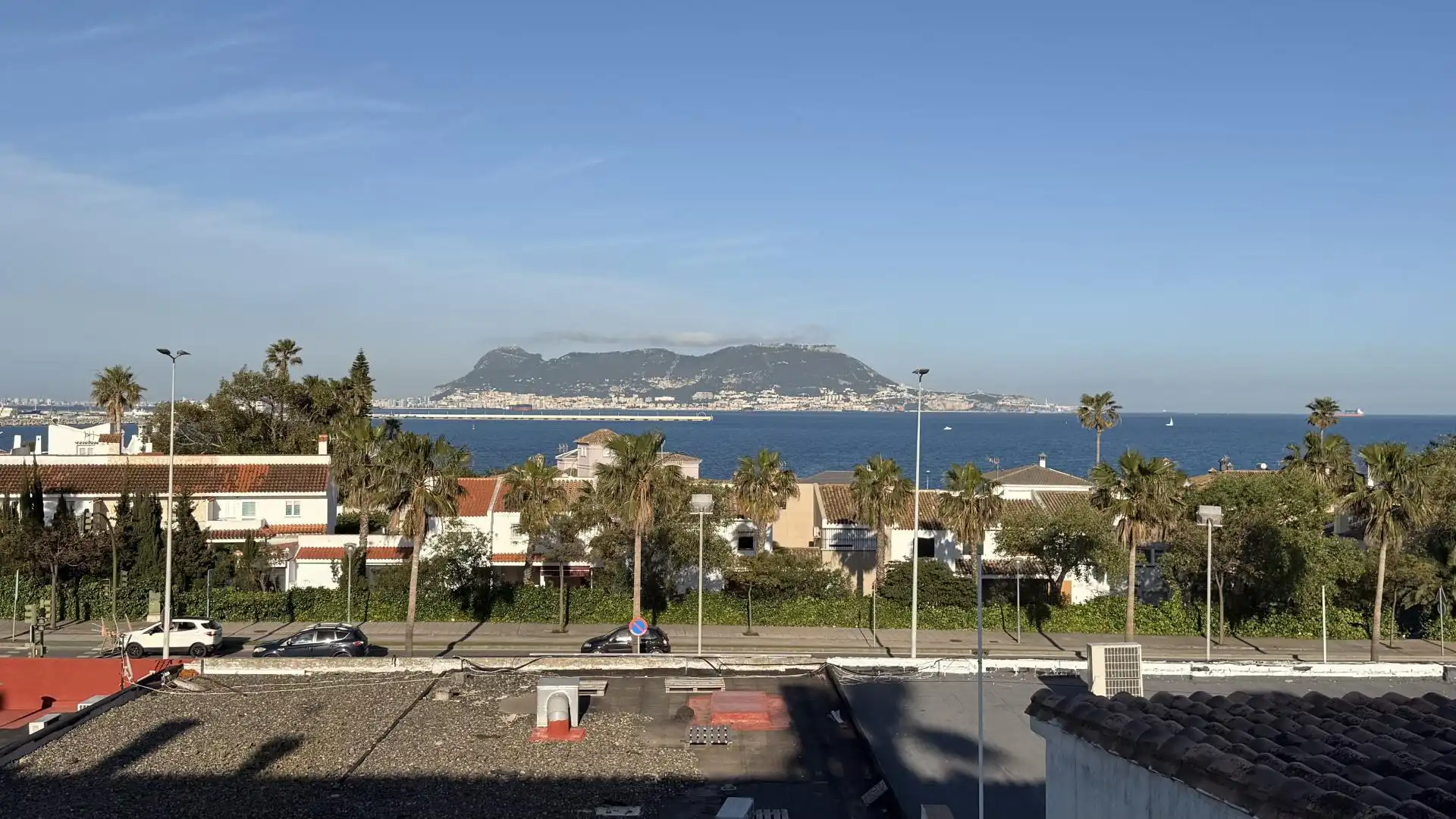 Exterior view of Houses for sale in Algeciras  with Private garden, Terrace and Community parking