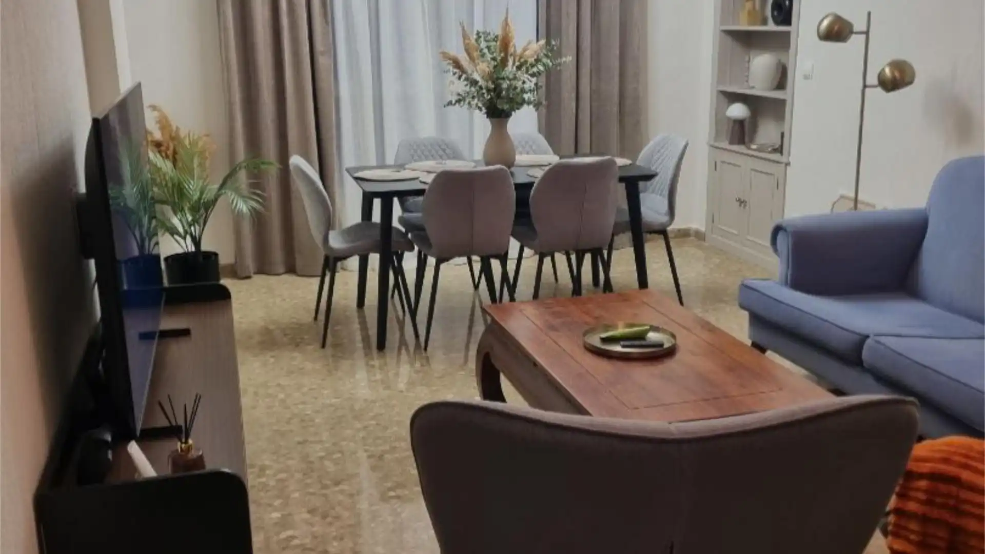 Zimmer in Calle Diego Fernández Herrera, 17, Vallesequillo