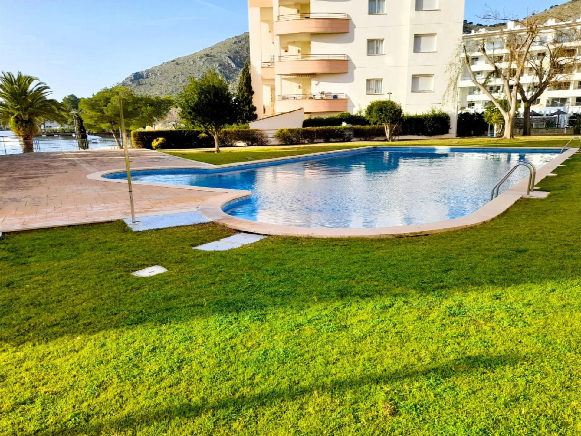 Swimming pool of Flat for sale in Alcúdia  with Air Conditioner, Heating and Private garden