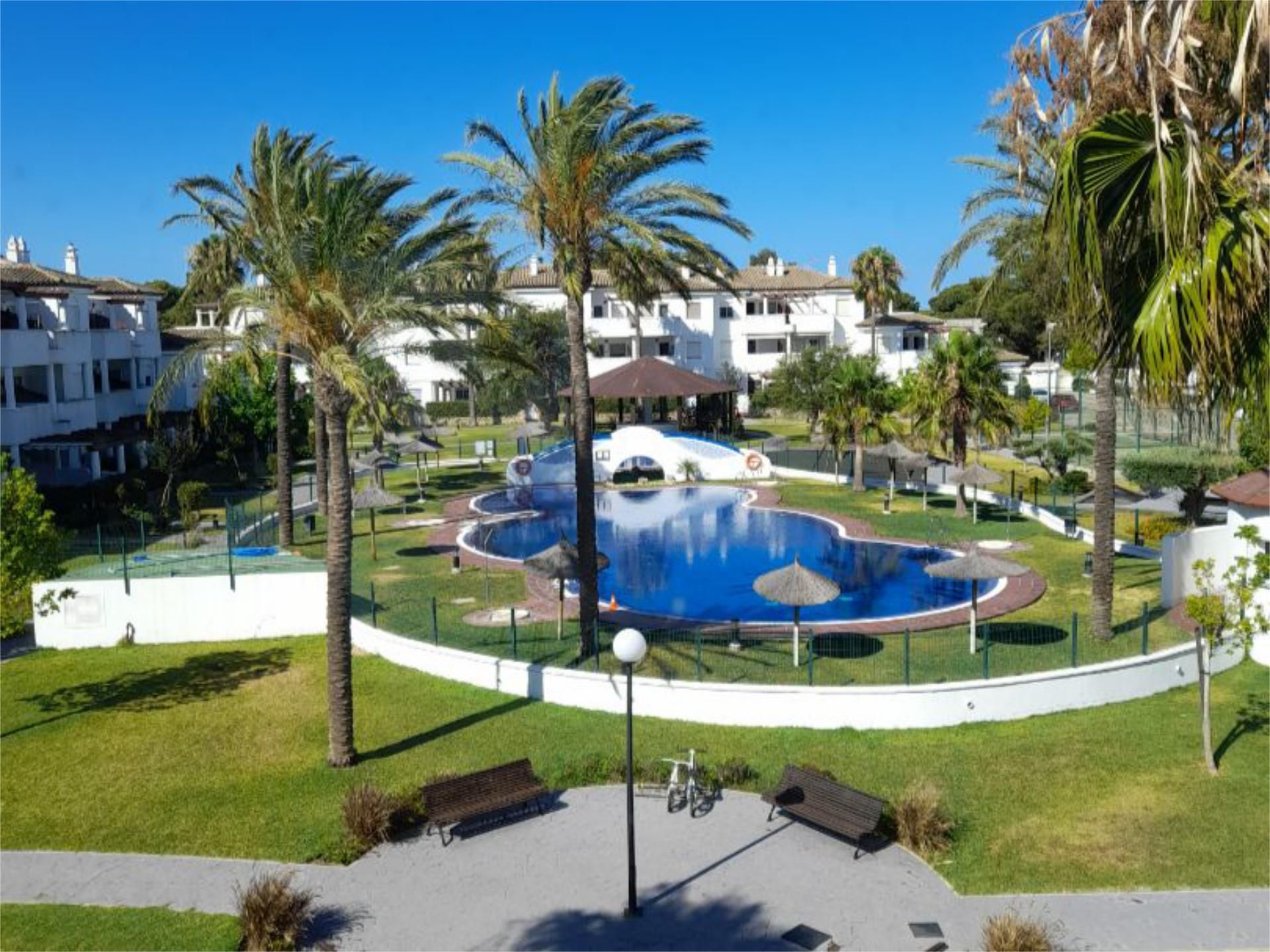 Vista exterior de Piso de alquiler en Chiclana de la Frontera con Aire acondicionado, Terraza y Amueblado