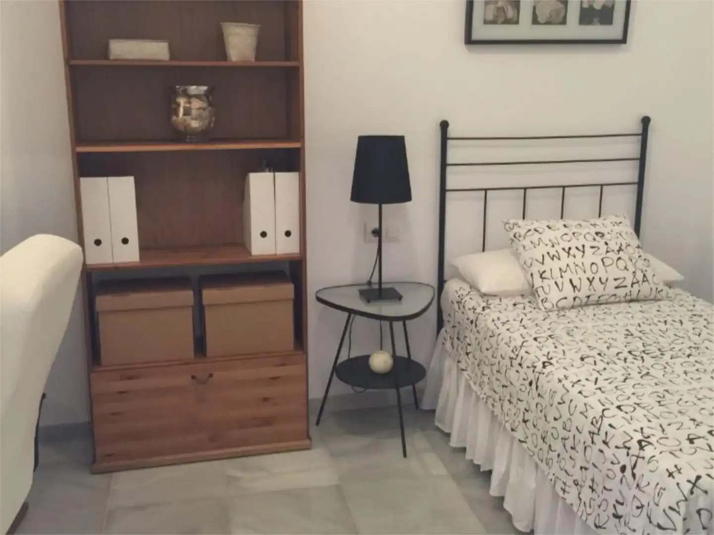 Bedroom of Flat for sale in  Sevilla Capital  with Air Conditioner