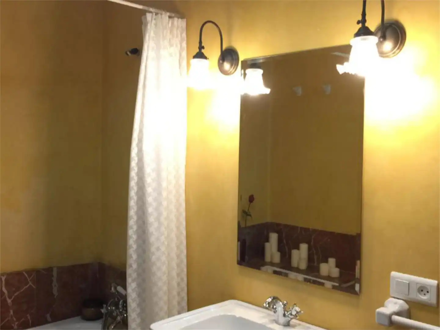 Bathroom of Flat for sale in  Sevilla Capital  with Air Conditioner