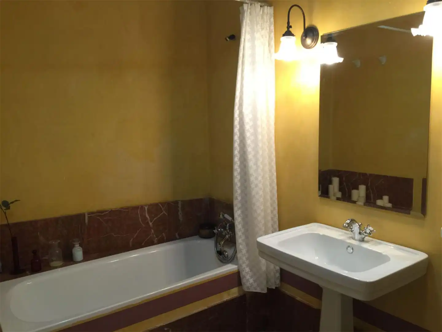 Bathroom of Flat for sale in  Sevilla Capital  with Air Conditioner