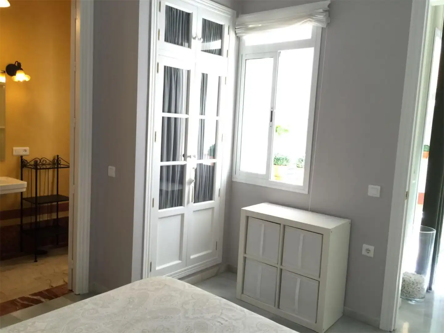 Bedroom of Flat for sale in  Sevilla Capital  with Air Conditioner