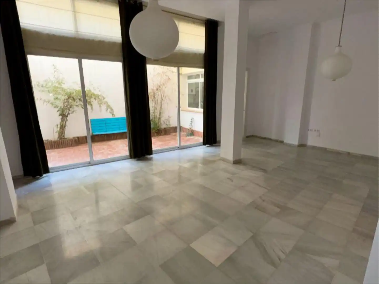 Flat for sale in  Sevilla Capital  with Air Conditioner
