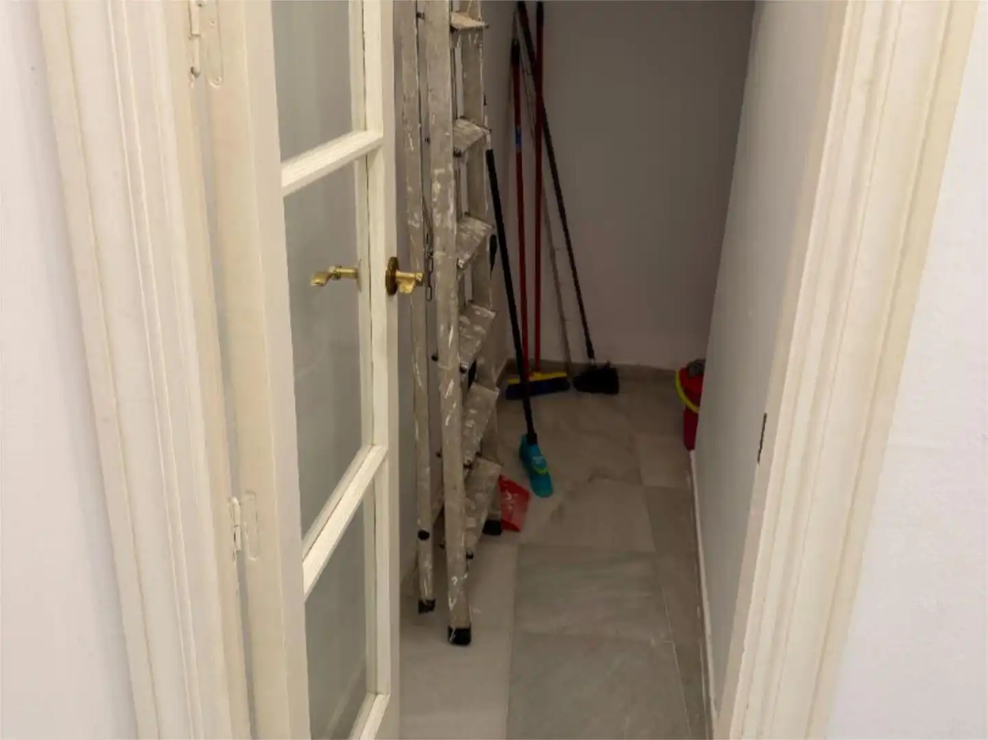 Flat for sale in  Sevilla Capital  with Air Conditioner