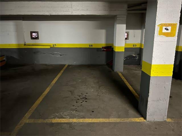 Garaje en Alquiler en Palomeras Bajas