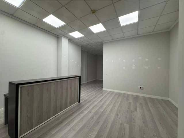 Local comercial en Alquiler en Santa Bárbara