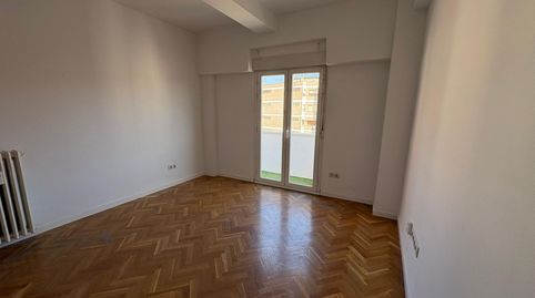 Foto 2 de Piso de alquiler en Pasaje del Doctor Esquerdo, 7, Fuente del Berro, Madrid Capital