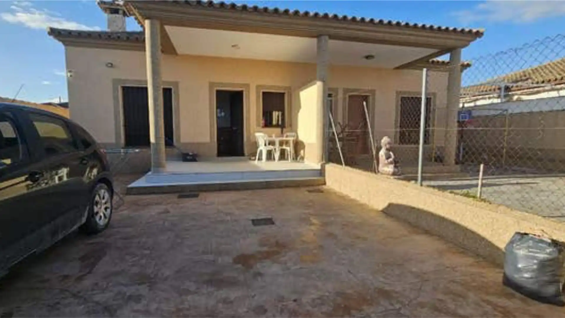 Casa adosada en venta en Los Franceses – La Vega Terraza de Casa adosada en venta en Chiclana de la Frontera con Calefacción, Terraza y Trastero