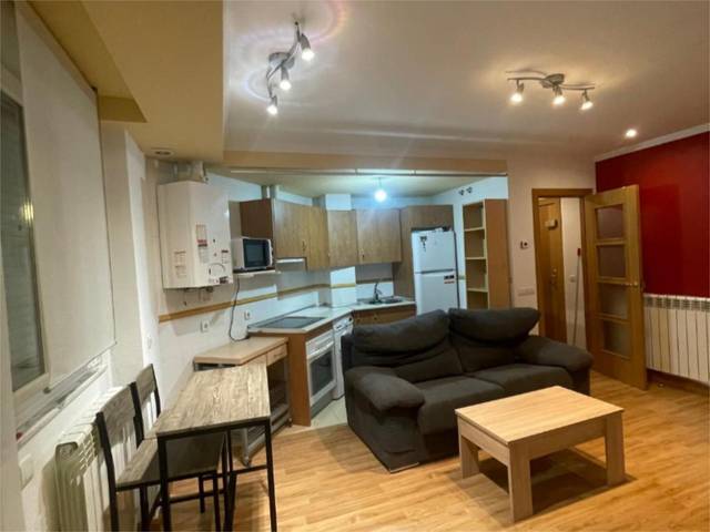 Piso en Alquiler en Calle Arenal, 6 en San Cristóbal de la Cuesta