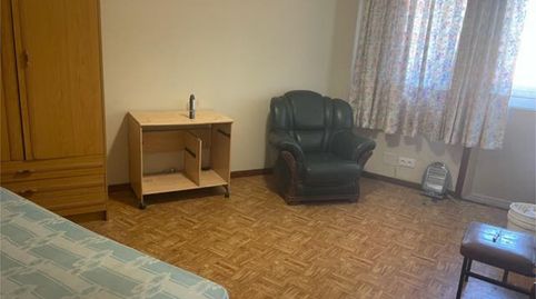 Foto 2 de Piso de alquiler en Oseiro, Arteixo