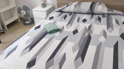 Foto 3 de Habitació a Carrer de Luz Casanova, 16, Sant Antoni, Valencia Capital