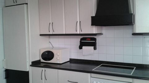 Foto 5 de Casa adosada en venta en Cortijo Bazán - Los Casinis - Los Cipreses, Málaga Capital