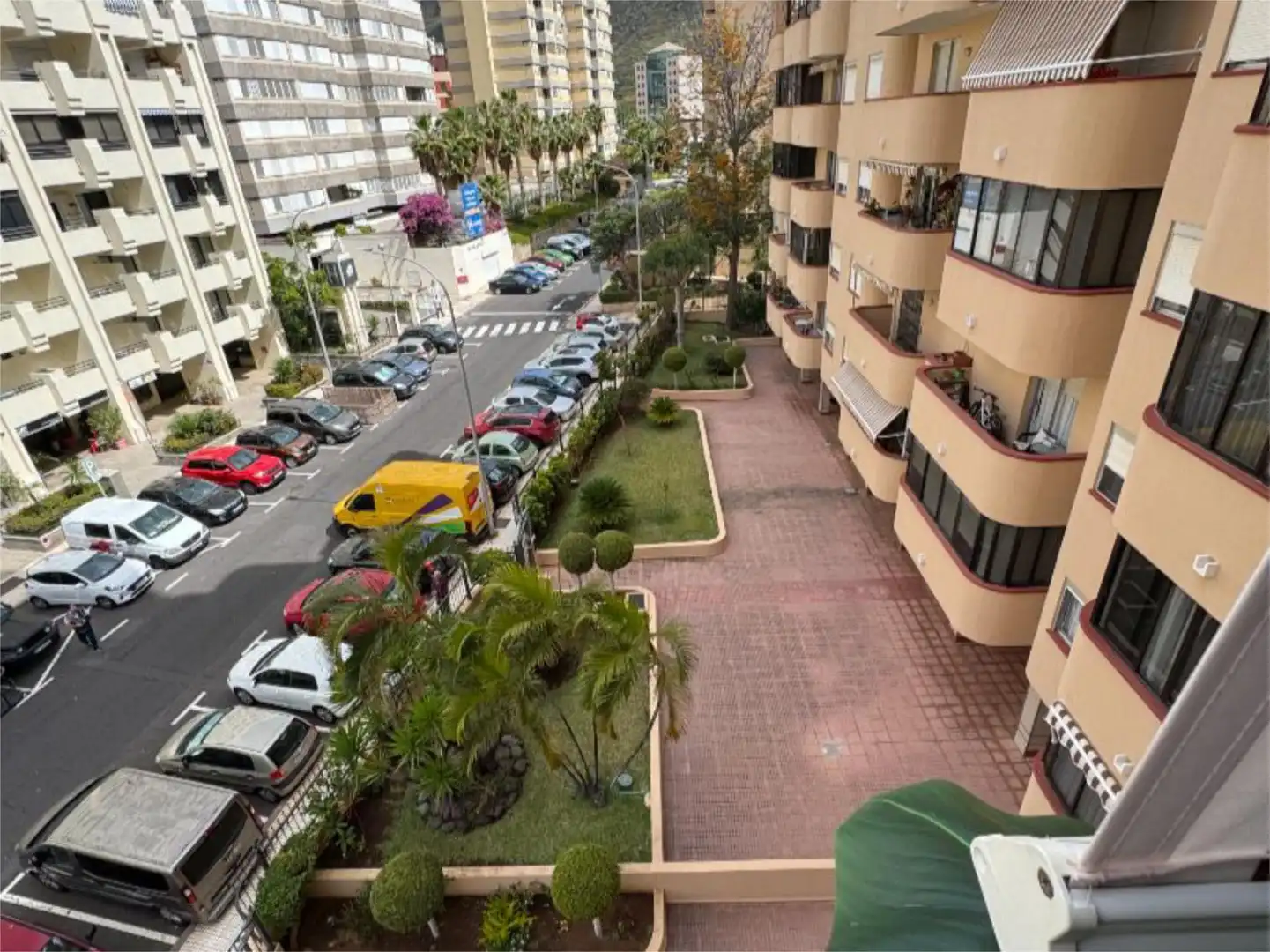 Vista exterior de Pis en venda en  Santa Cruz de Tenerife Capital amb Aire condicionat, Jardí privat i Terrassa