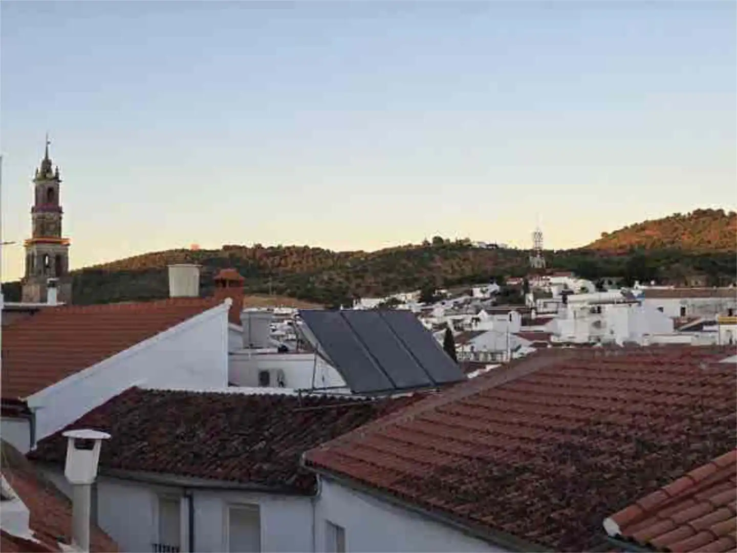 Vista exterior de Casa o xalet en venda en Constantina amb Terrassa
