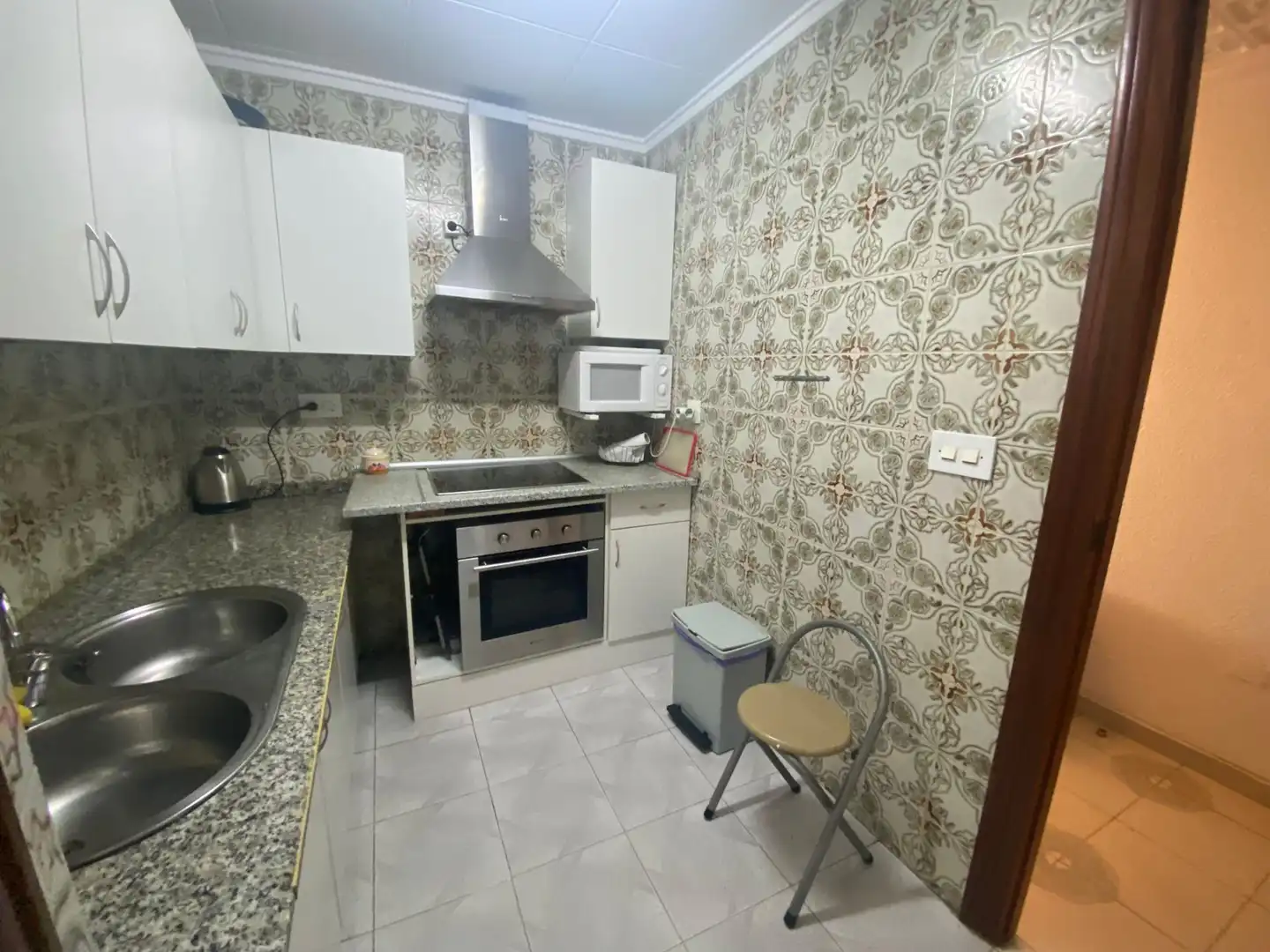 Apartments for rent in Avenida Doctor Gregorio Marañón, 39, El Acequión Kitchen of Apartments for rent in Torrevieja with Air Conditioner, Heating and Terrace