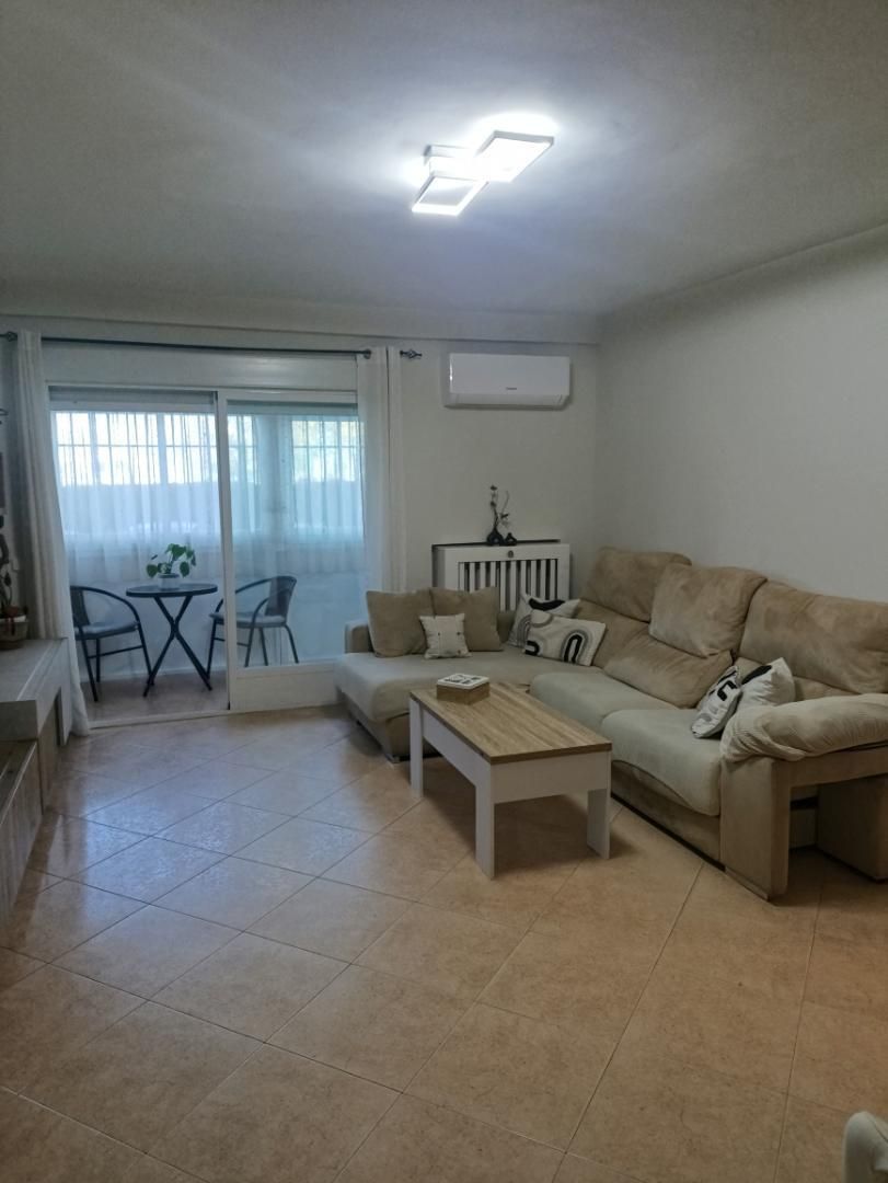 Sala d'estar de Pis en venda en Alcalá de Henares amb Aire condicionat, Calefacció i Terrassa