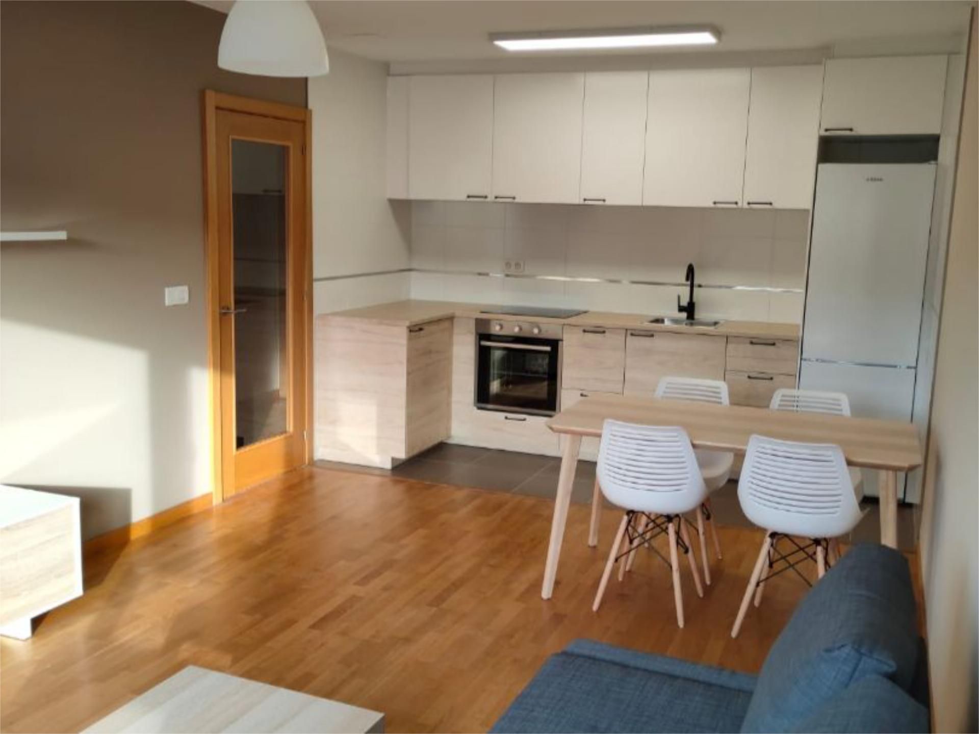 Kitchen of Flat for rent in Carral  with Heating, Parquet flooring and Furnished