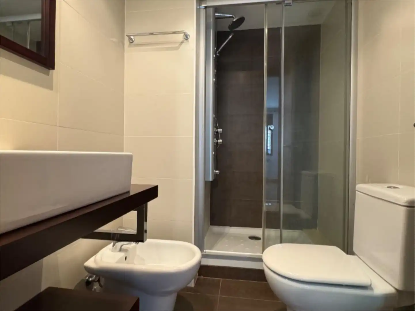 Piso en venta en Carrer Tamarit, 64, Centre Baño de Piso en venta en Ripollet con Aire acondicionado y Piscina