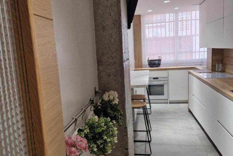 Habitació a Calle Amberes, 6, Cervantes, Granada Capital - imatge 1 Foto 1 de Habitació a Calle Amberes, 6, Cervantes, Granada Capital