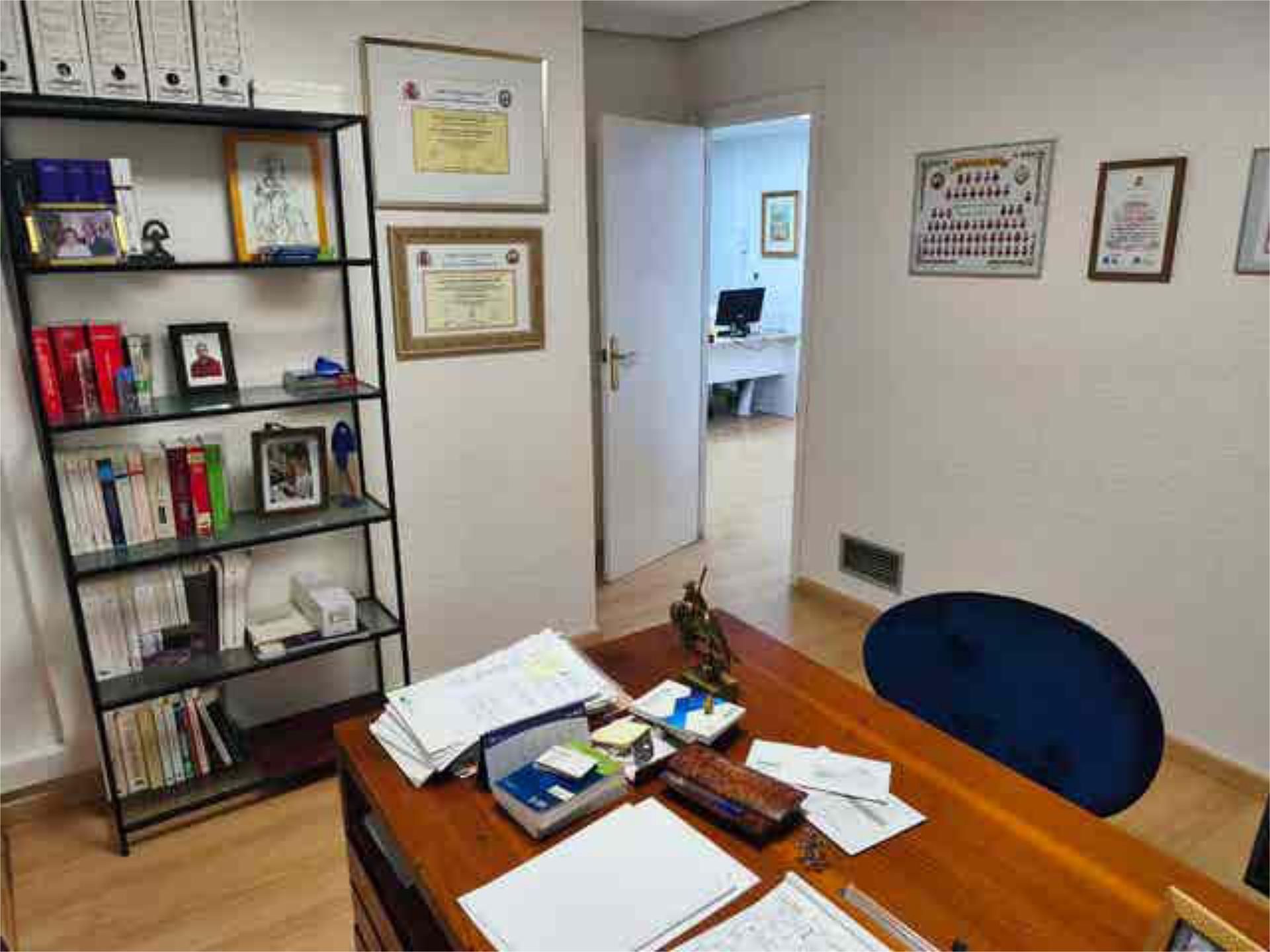 Büro zur Miete in San Miguel Büro zur Miete in Murcia Capital mit Klimaanlage