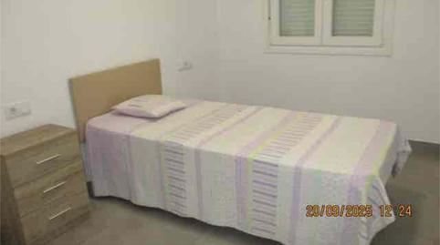 Flat for rent in San Pedro - Gabriel Miró - María Guerrero, La Línea de la Concepción - image 3 Photo 3 of Flat for rent in San Pedro - Gabriel Miró - María Guerrero, La Línea de la Concepción