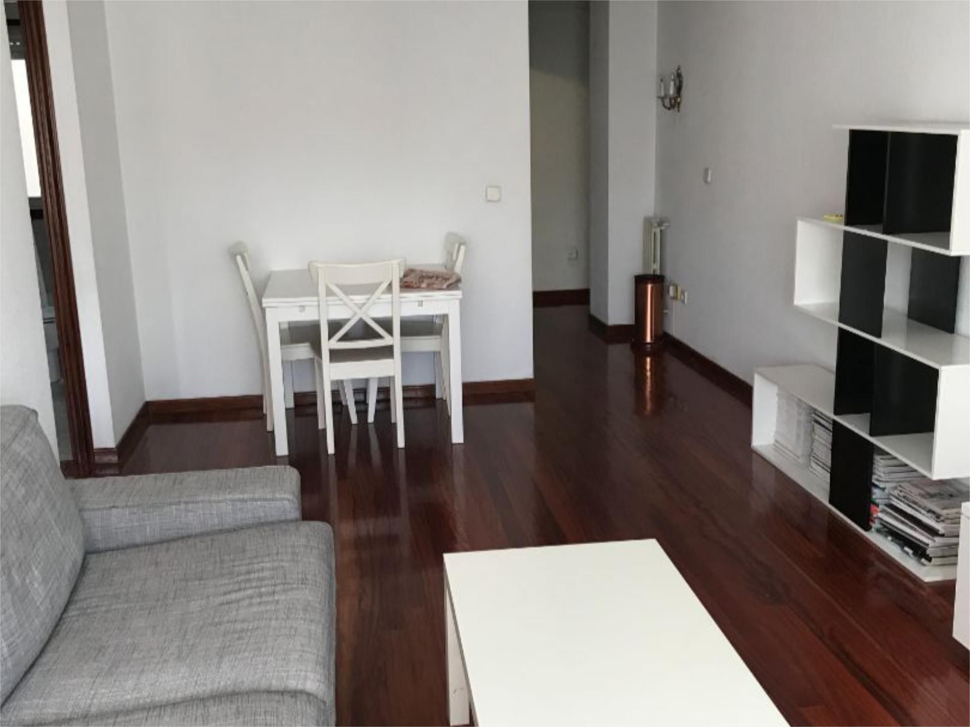 Wohnzimmer von Wohnungen zur Miete in Ourense Capital 