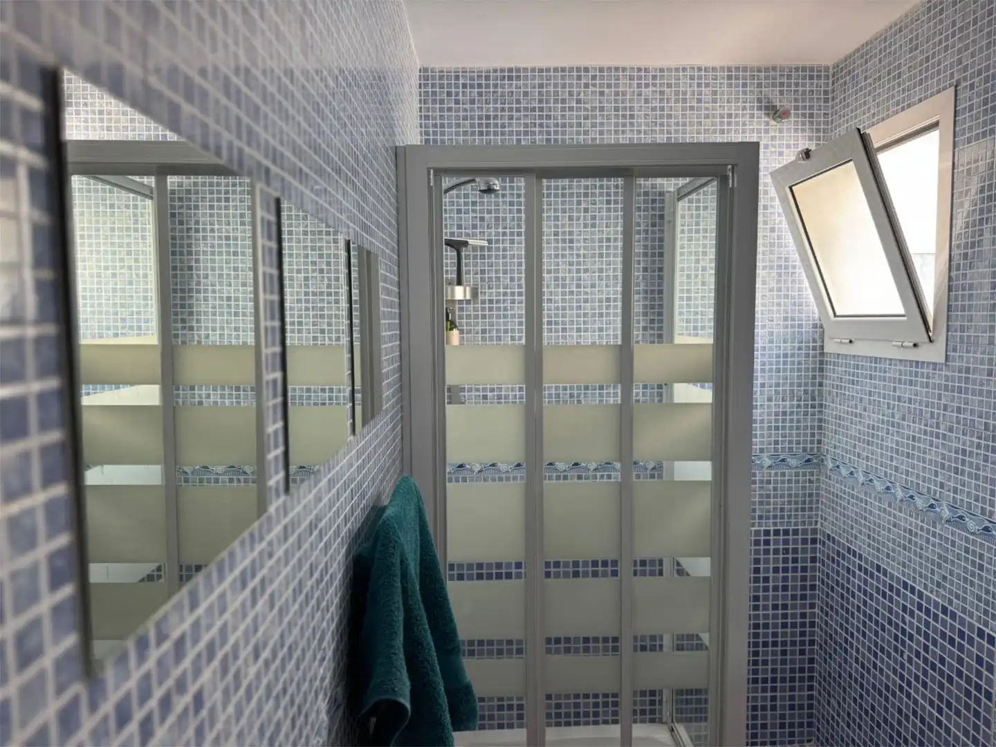 Flat for rent in Calle Río de la Plata, 12, El Tablero Bathroom of Flat for rent in San Bartolomé de Tirajana with Furnished and Balcony