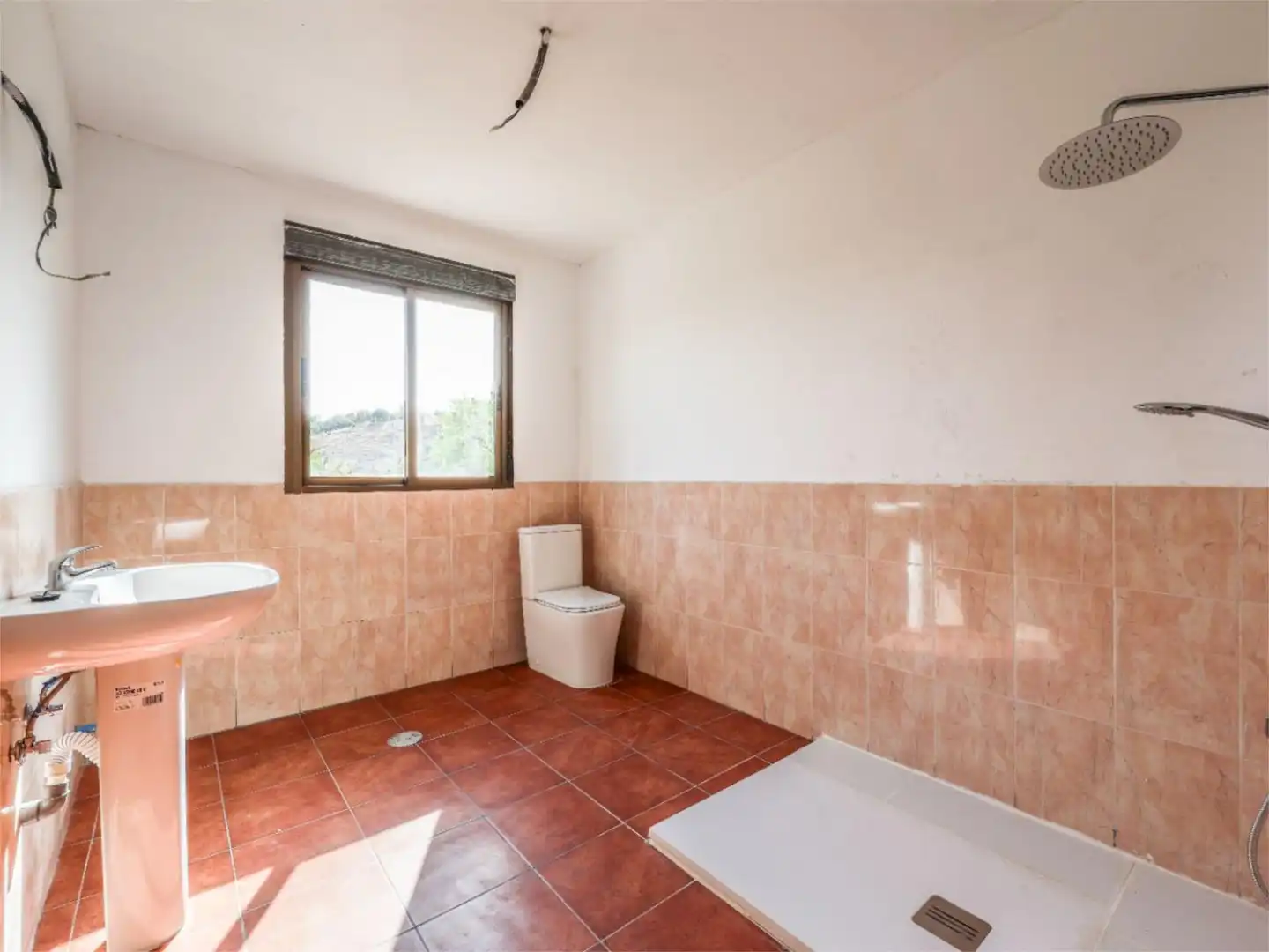 Casa o chalet en venta en Calle Almendro, 25, Valdilecha Baño de Casa o chalet en venta en Valdilecha con Aire acondicionado, Terraza y Balcón