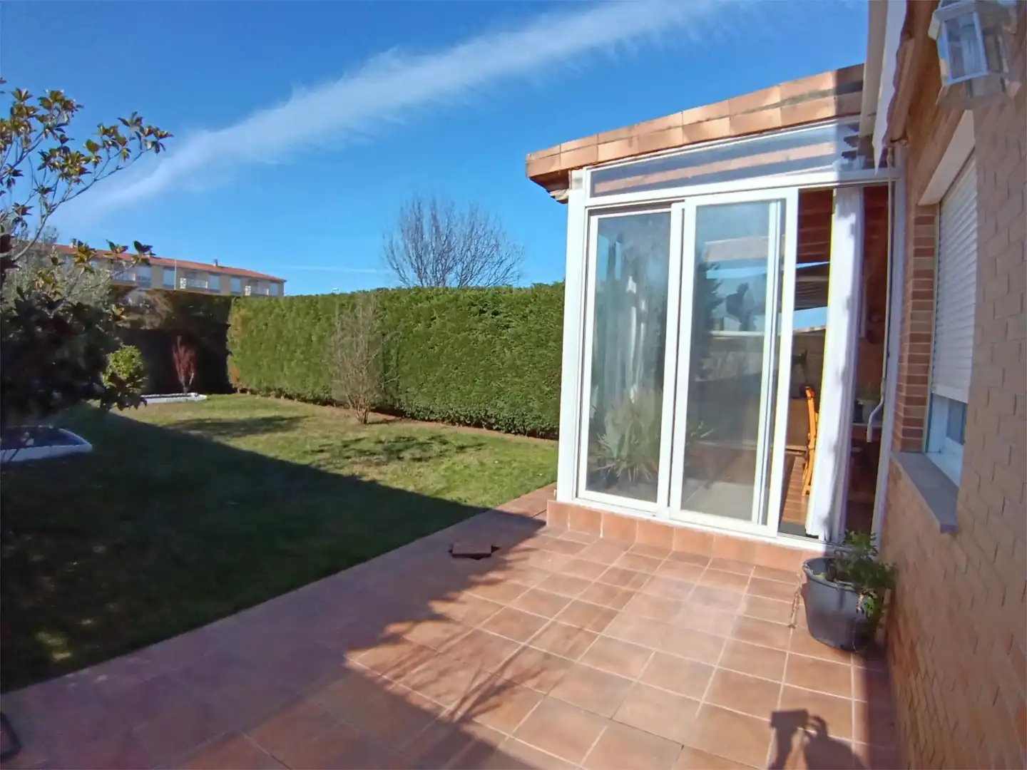 Casa adosada en venta en Calle Azorín, 5, Aldeatejada Jardín de Casa adosada en venta en Aldeatejada con Terraza y Balcón