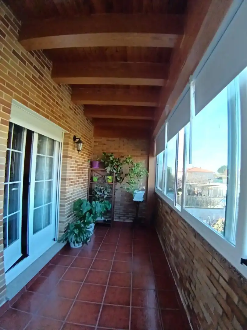 Casa adosada en venta en Calle Azorín, 5, Aldeatejada Terraza de Casa adosada en venta en Aldeatejada con Terraza y Balcón