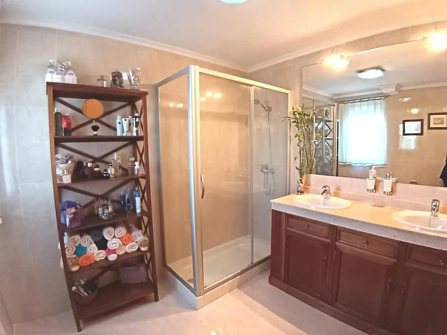 Casa adosada en venta en Calle Azorín, 5, Aldeatejada Baño de Casa adosada en venta en Aldeatejada con Terraza y Balcón
