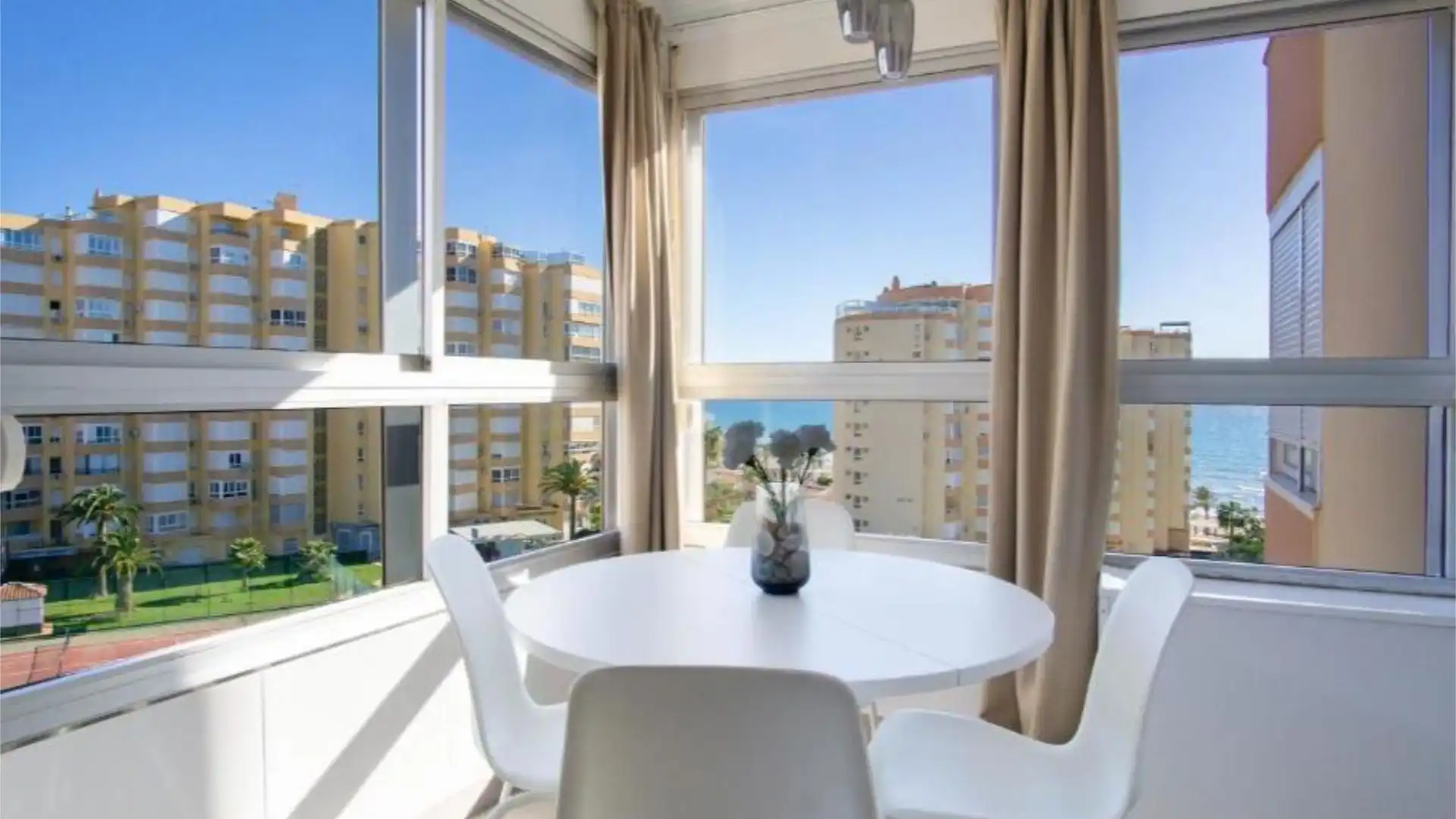 Bedroom of Flat for sale in Torrox  with Air Conditioner, Private garden and Terrace