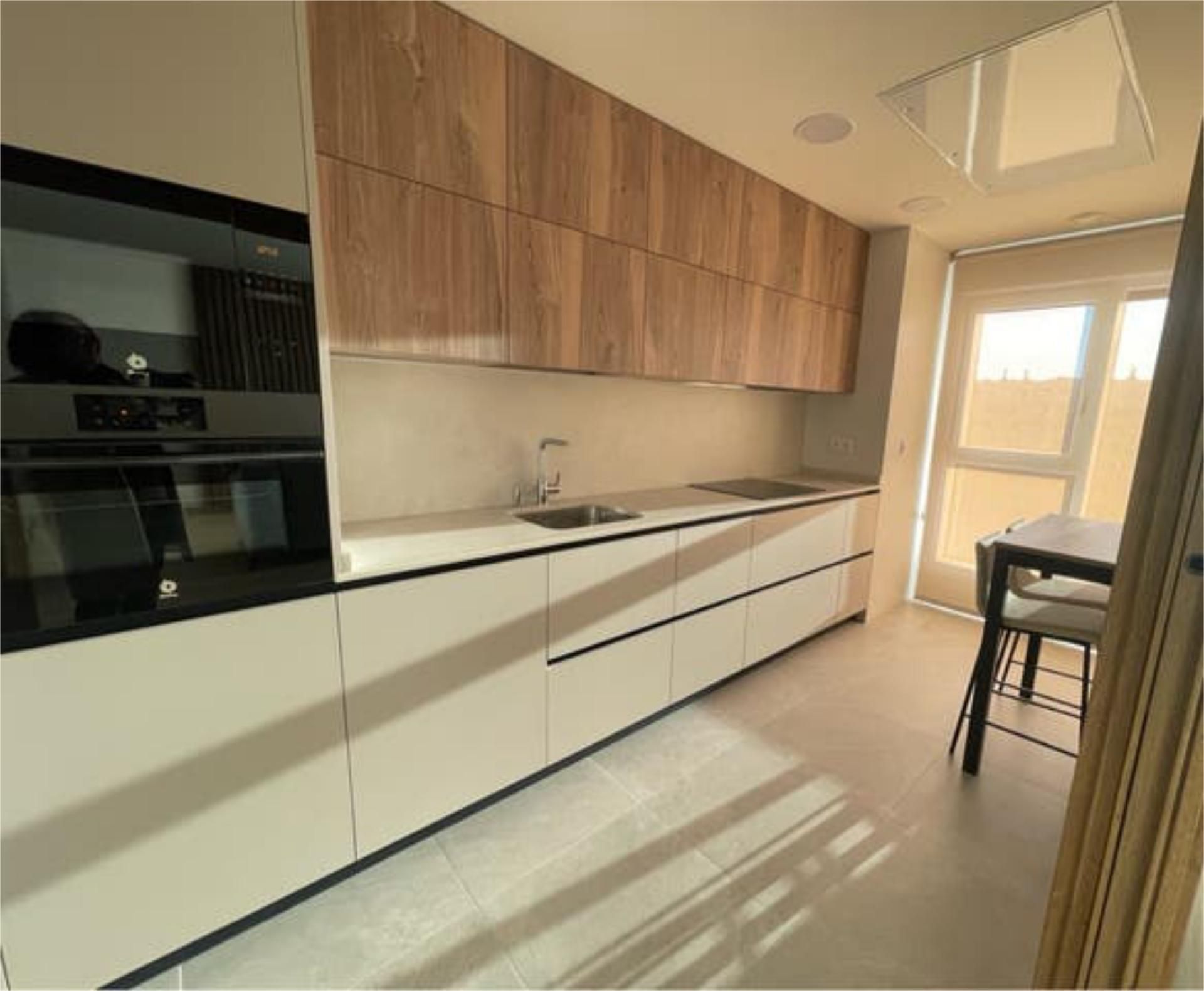 Cuina de Pis de lloguer en Hurones amb Calefacció, Terrassa i Traster