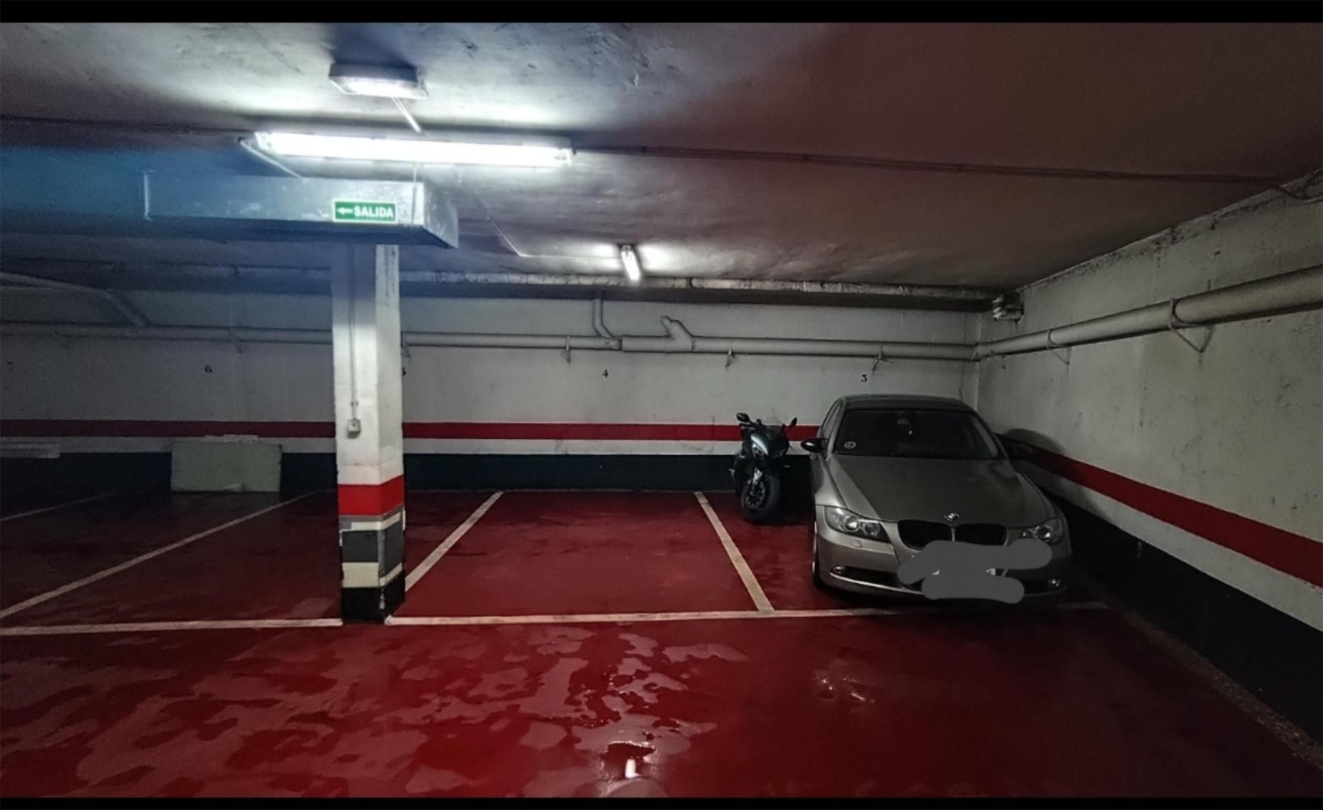 Parkplatz von Garage zur Miete in León Capital 