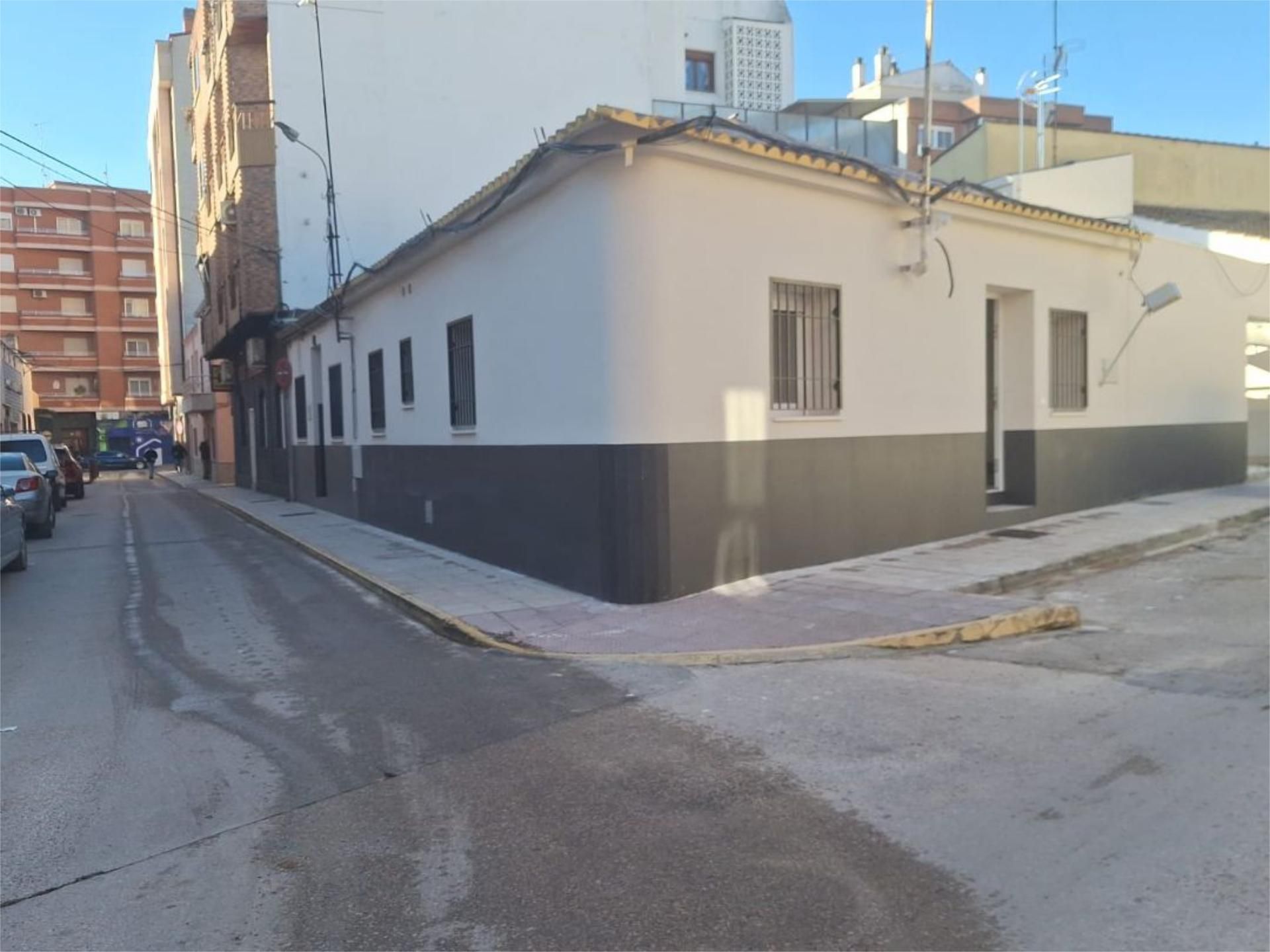 Vista exterior de Casa adosada de lloguer en Tarancón amb Aire condicionat i Calefacció