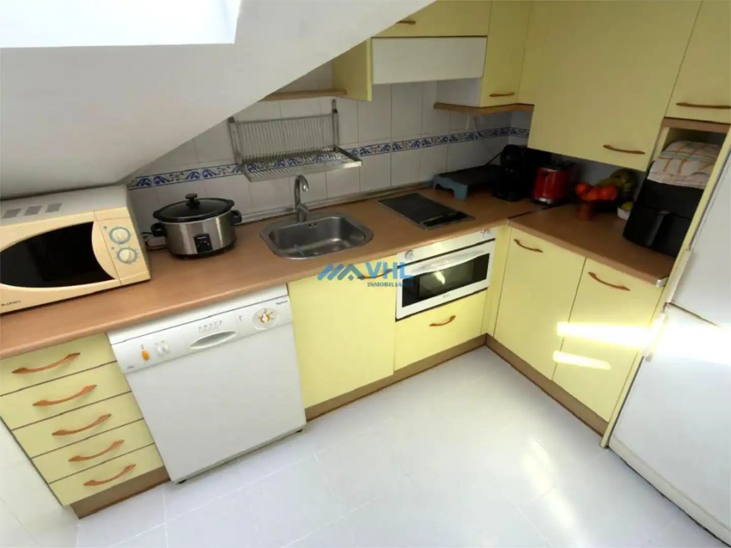 Cocina de Piso en venta en Castro-Urdiales con Calefacción, Parquet y Balcón