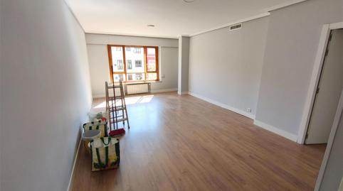 Piso de alquiler en Calle del Alcalde Sainz de Baranda, 31, Ibiza de Madrid, Madrid Capital - imagen 3 Foto 3 de Piso de alquiler en Calle del Alcalde Sainz de Baranda, 31, Ibiza de Madrid, Madrid Capital