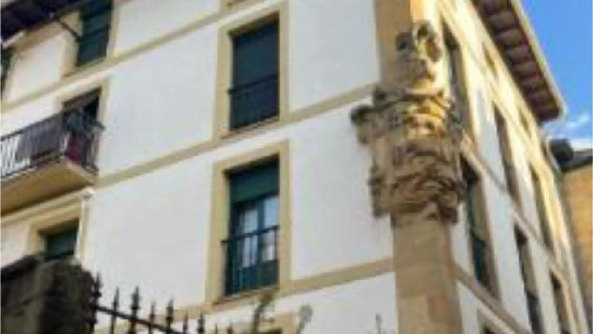 Vista exterior de Local de lloguer en Getaria