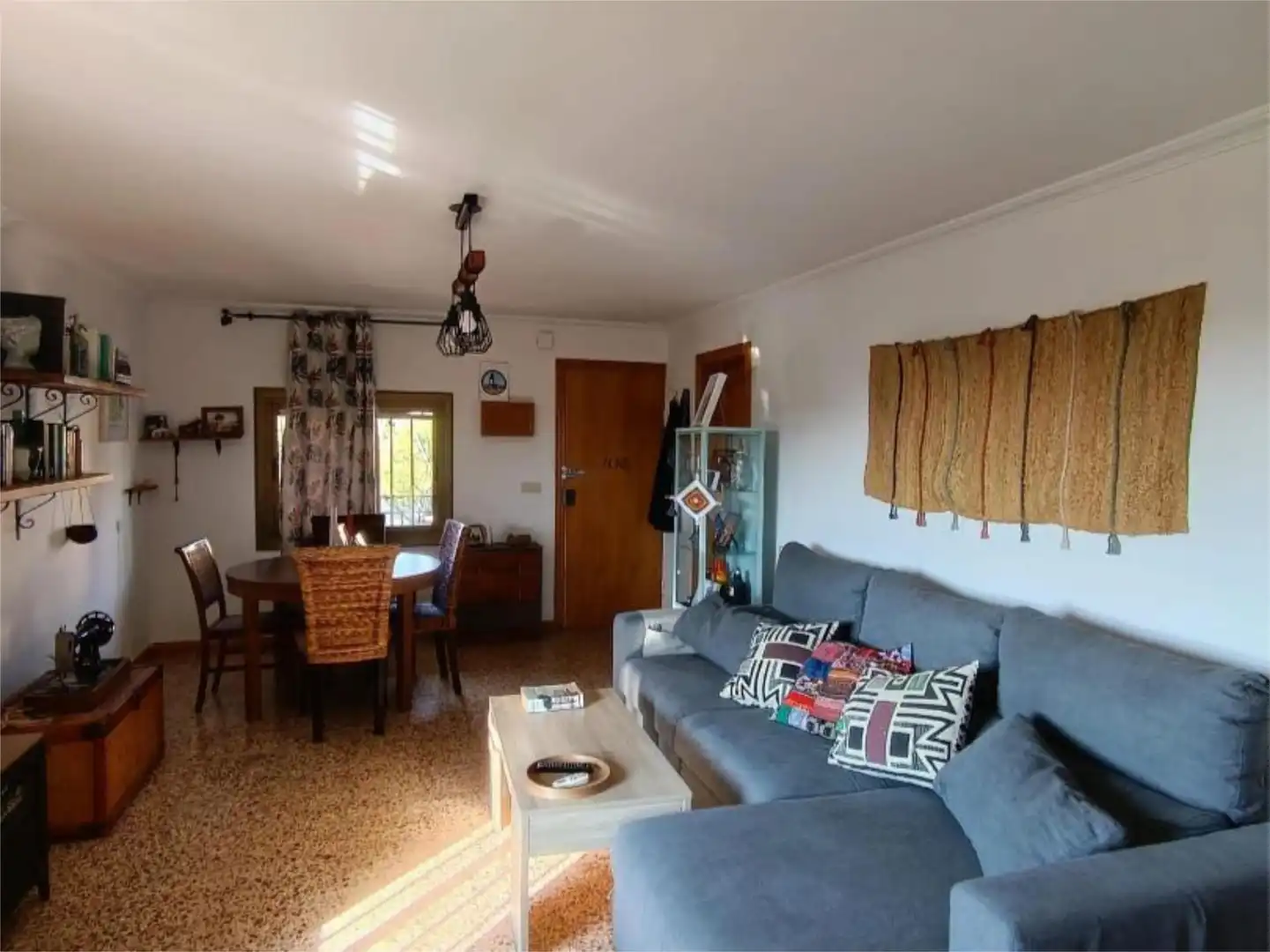 Casa o xalet en venda a Carrer Retama, 100, Riudarenes Sala d'estar de Casa o xalet en venda en Riudarenes amb Aire condicionat, Terrassa i Piscina