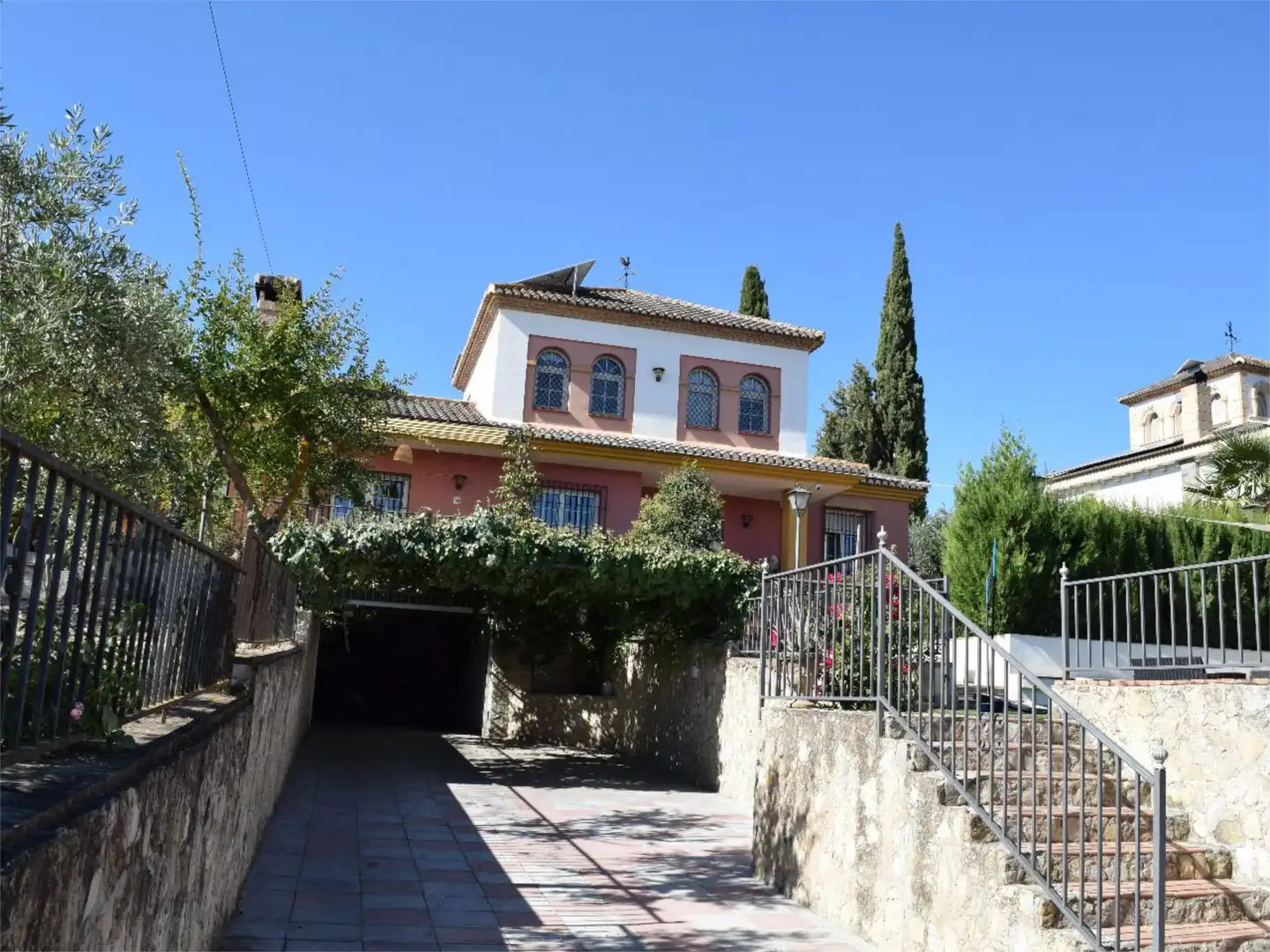 Exterior view of Flat for sale in Las Gabias  with Air Conditioner, Heating and Private garden