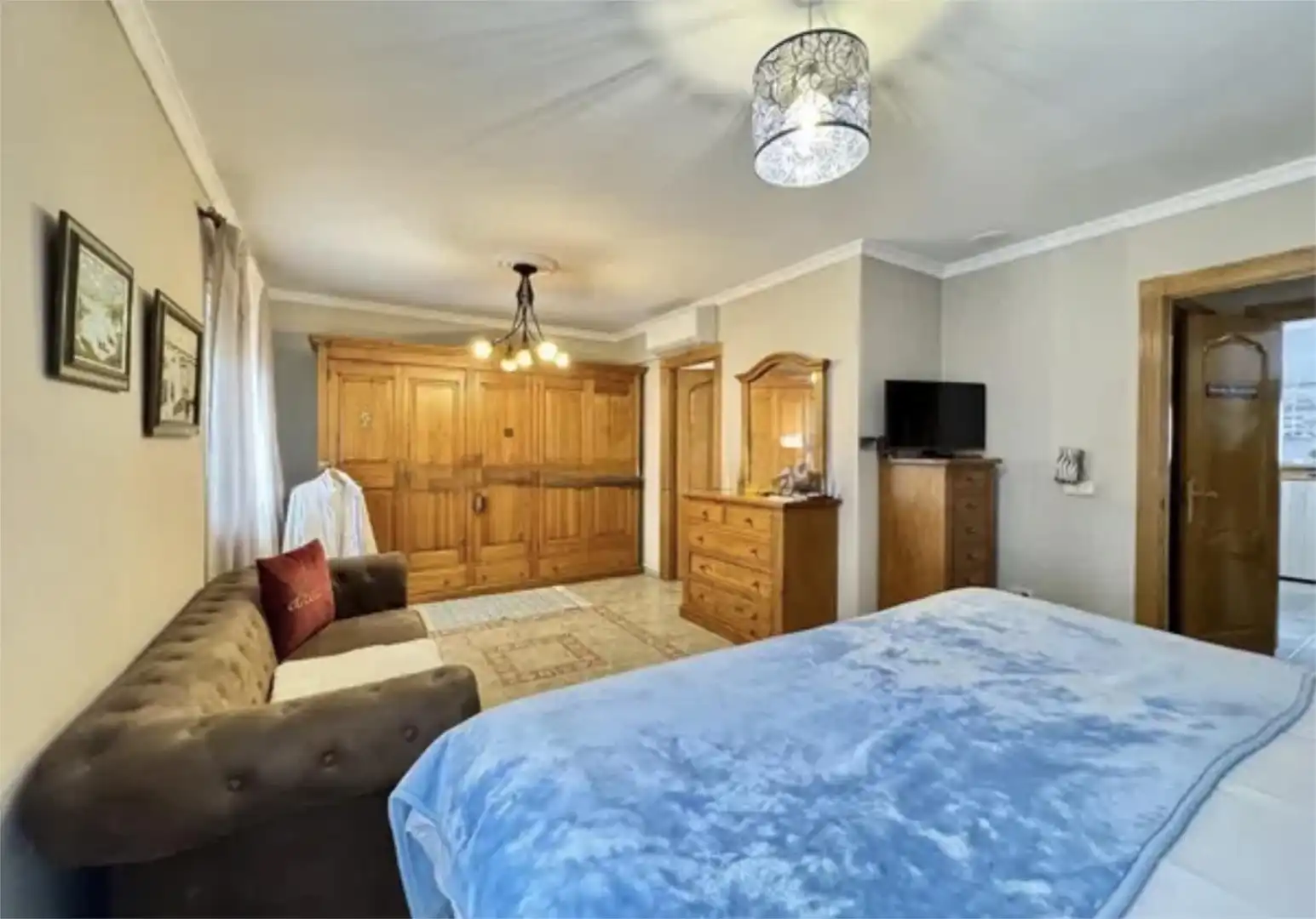 Casa o chalet en venta en Calle Poniente, 3, Solymar Habitación de Casa o chalet en venta en Benalmádena con Aire acondicionado, Terraza y Piscina
