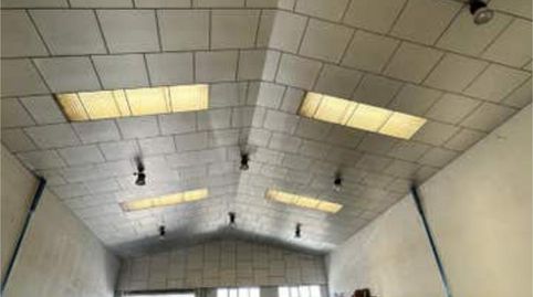 Foto 2 von Fabrikhallen zur Miete in Roales, Zamora