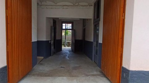 Foto 4 de Casa adosada en venda a Avinguda Sant Jordi, 252, Olot, Girona