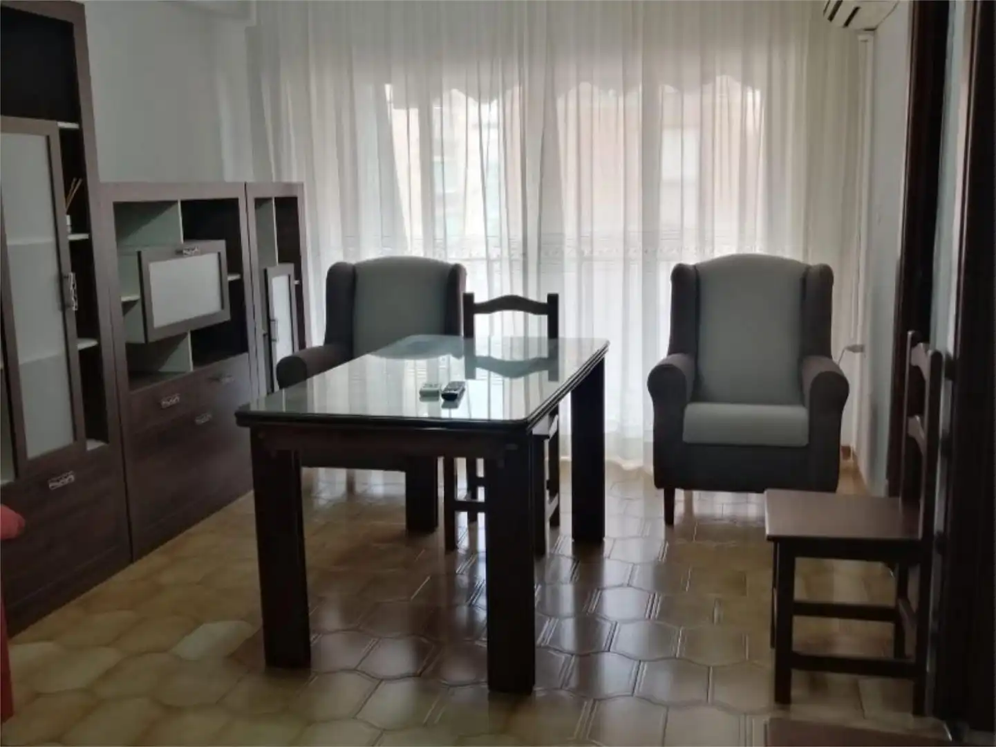 Pis de lloguer a Avenida de América, 22, Barrio de Zaidín Sala d'estar de Pis de lloguer en Granada amb Aire condicionat, Terrassa i Traster
